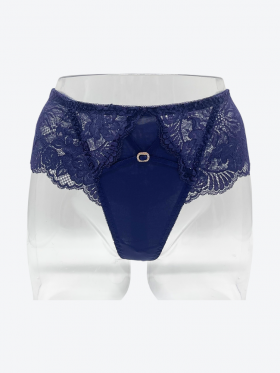 Stringi z ozdobnymi paskami